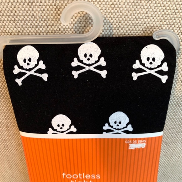 Target Spider Tote Bag & Skull Footless Tights & Skull Nails - Picture 13 of 15